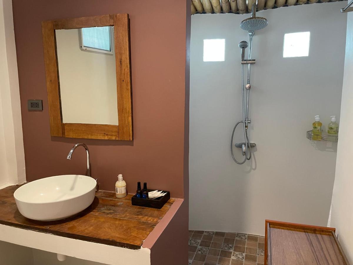 The Pace Phuket Boutique Resort Rawai Екстериор снимка