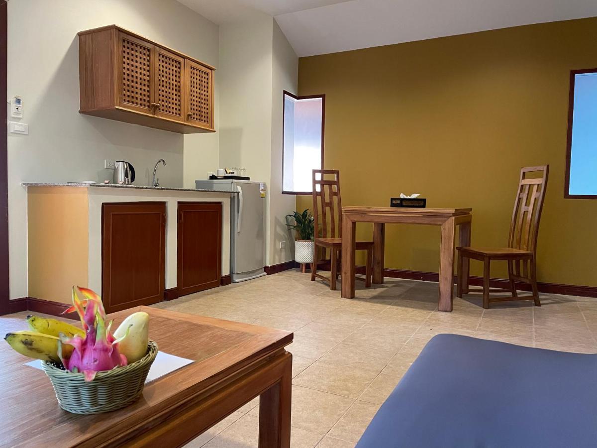 The Pace Phuket Boutique Resort Rawai Екстериор снимка