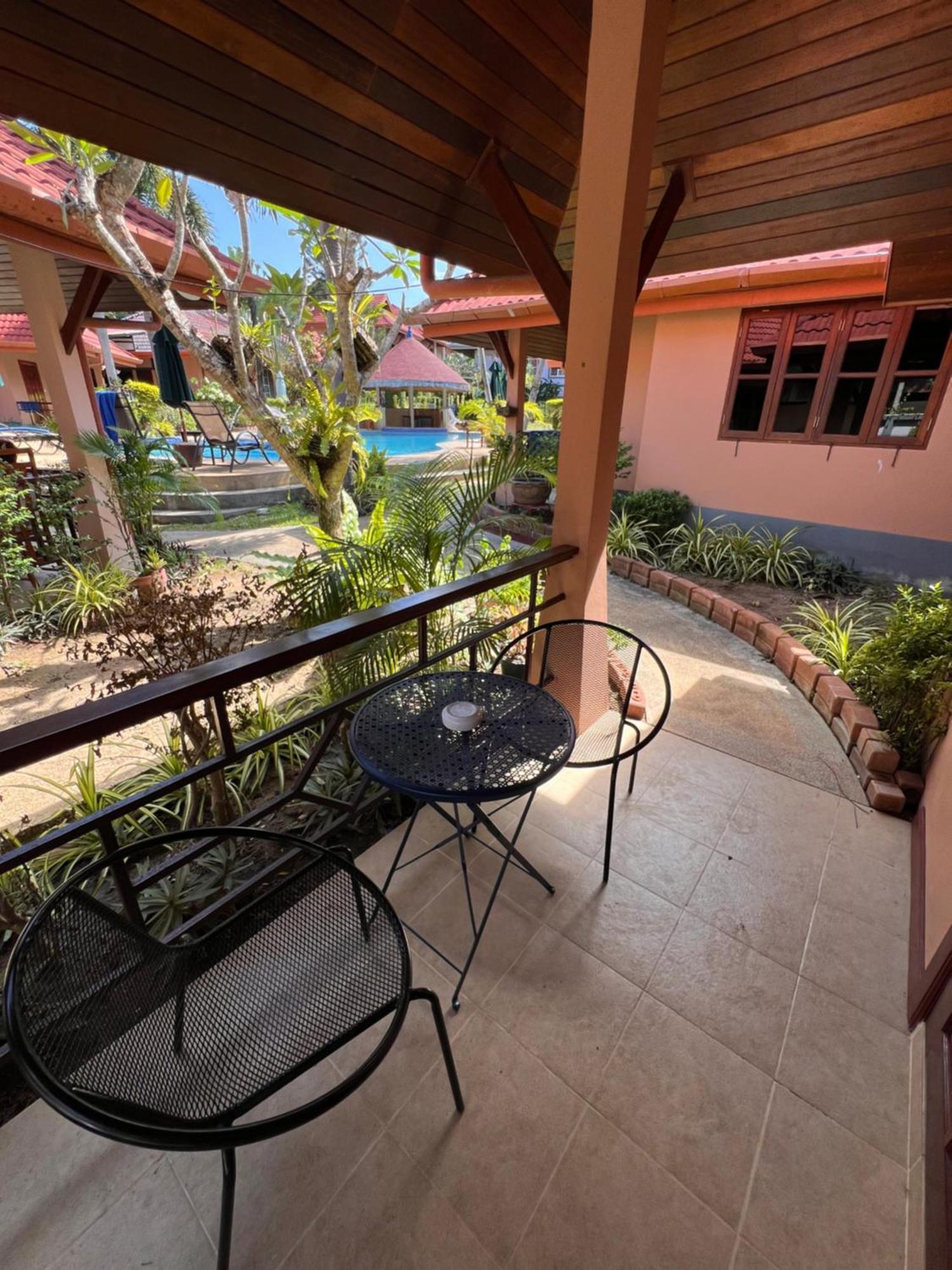 The Pace Phuket Boutique Resort Rawai Екстериор снимка